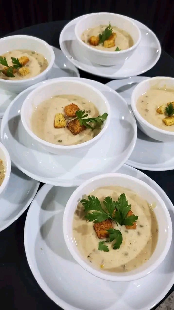 Crema servida para banquete